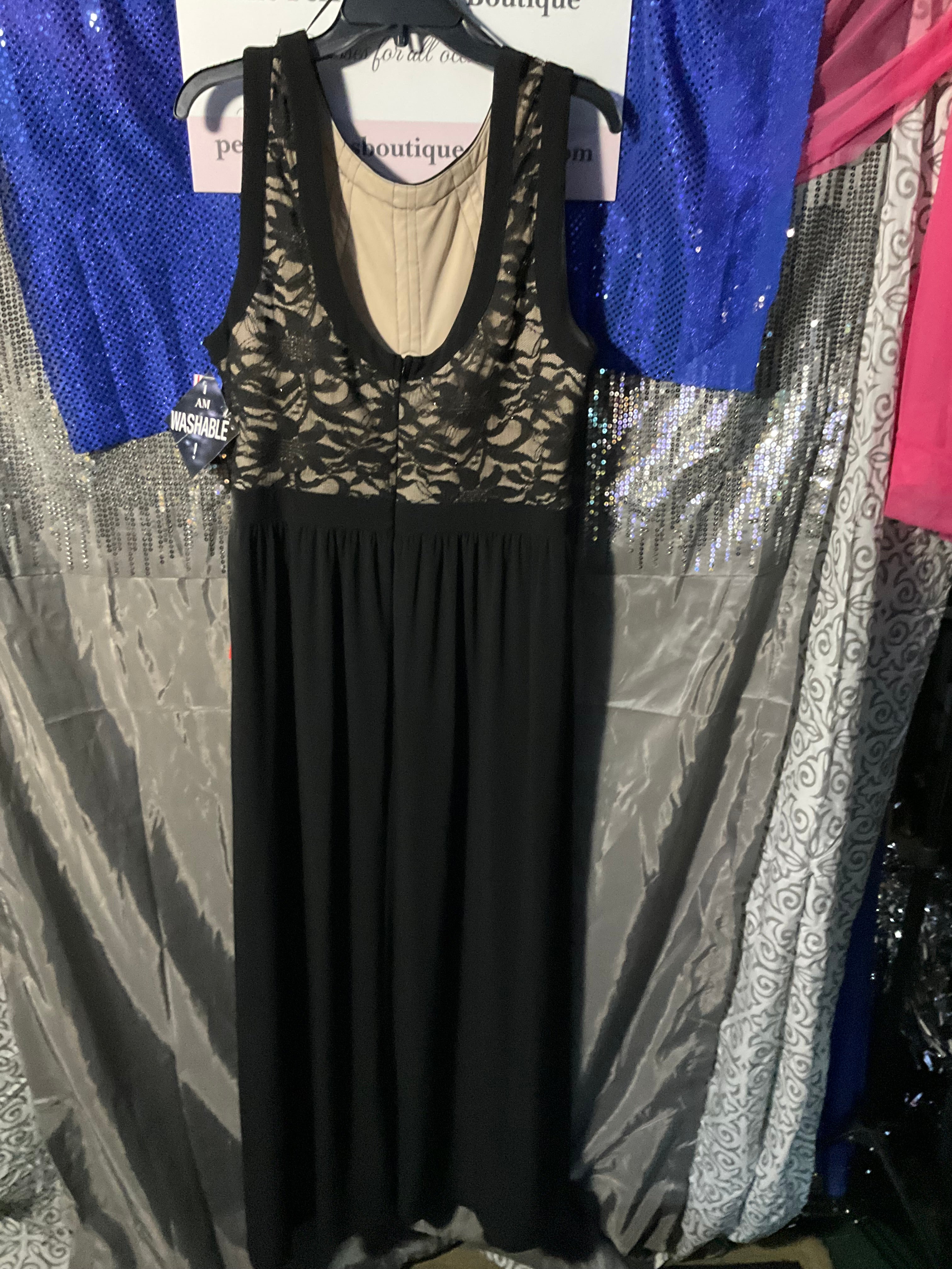 R&M Richard’s gown